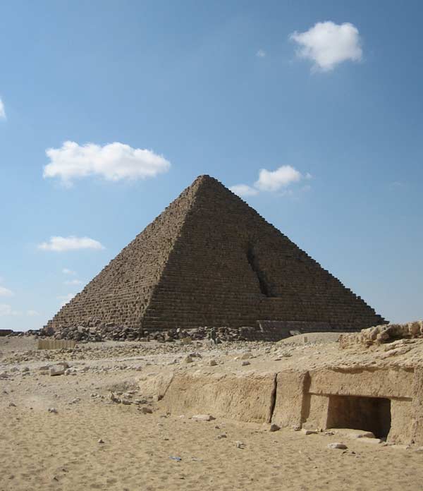 Pyramiden Höhe